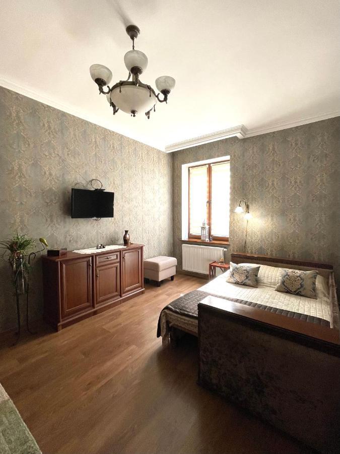 Apartment On Franka Lwów Zewnętrze zdjęcie